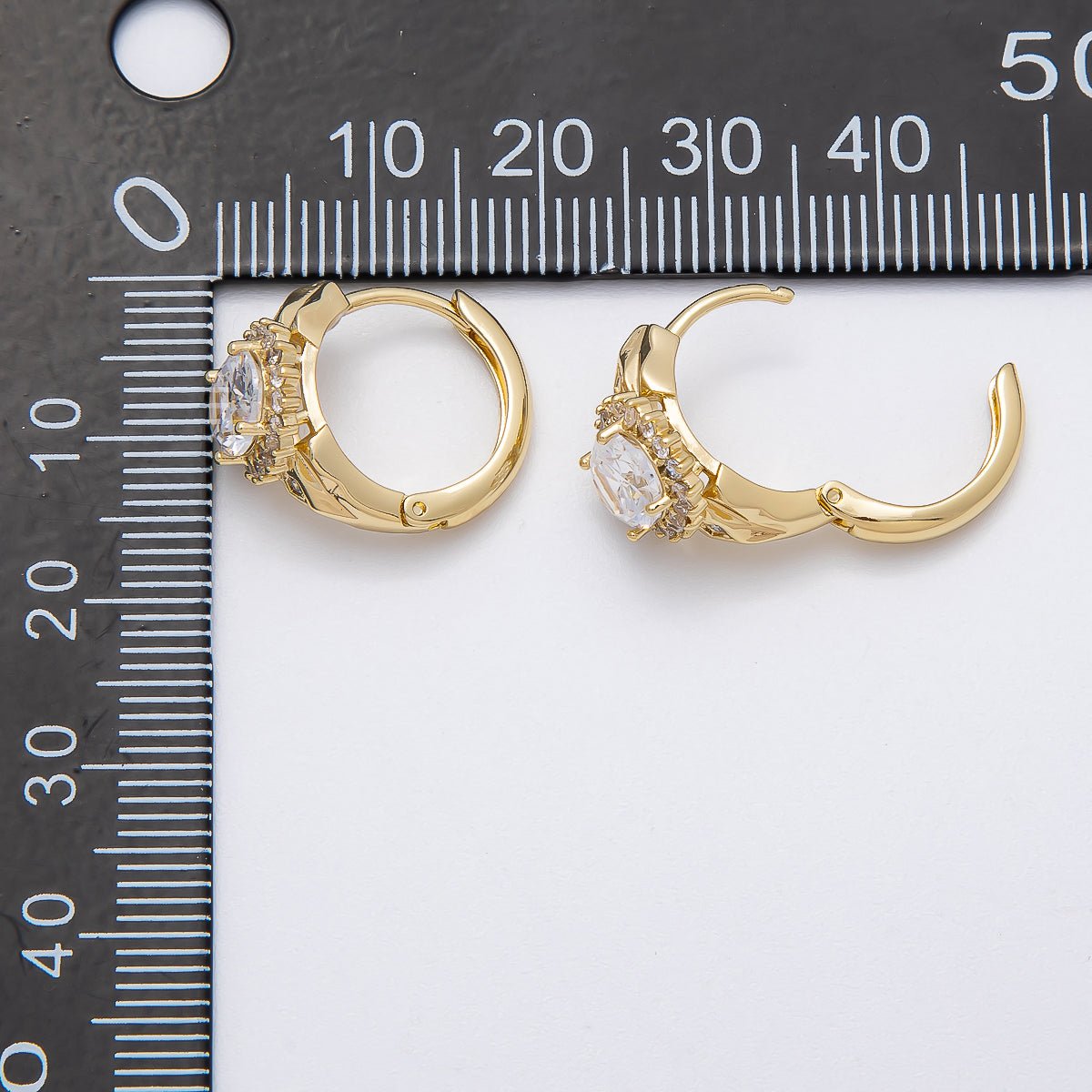 14K Gold Filled 15mm Clear CZ Round Flower Hammered Geometric Hoop Earrings | Earrings-00270