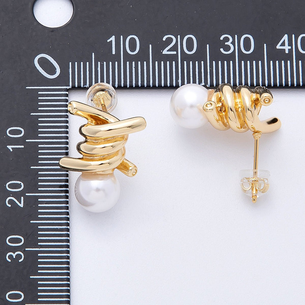 16K Gold Filled 19mm Shell Pearl Knot Stud Earrings | Earrings-00140