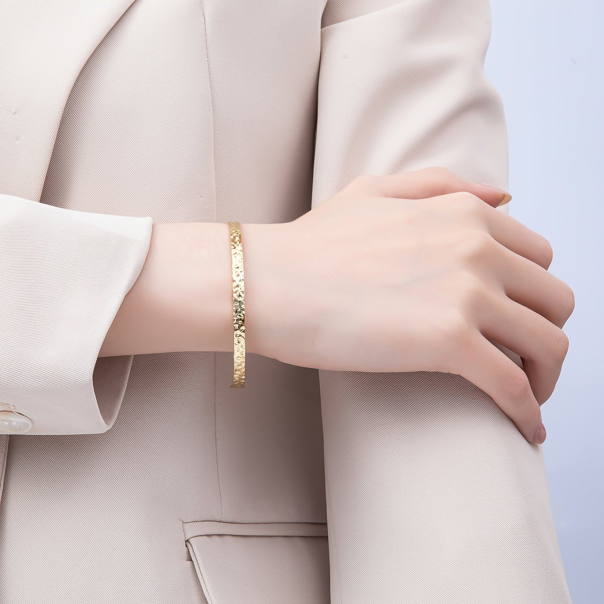 16K Gold Filled 4.5mm Geometric Hammered Half Cuff Bracelet Finding for Bangle Supply | WA-04412