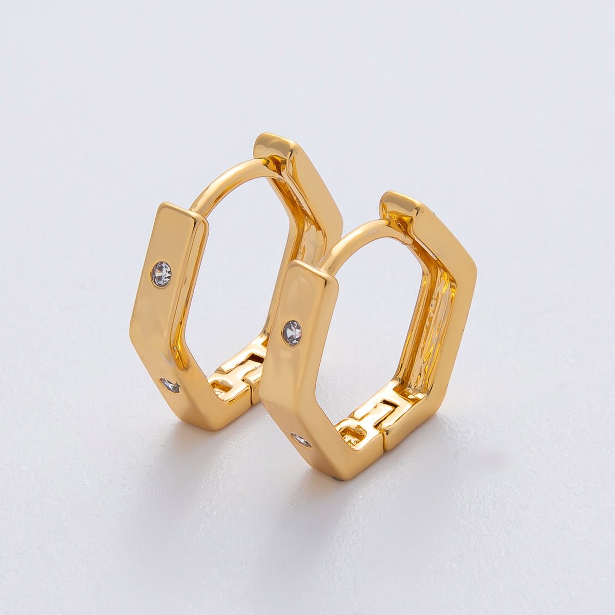18K Gold Filled 15mm Simple Minimalist Dotted Hexagon Huggie Hoop Earrings | AD1611