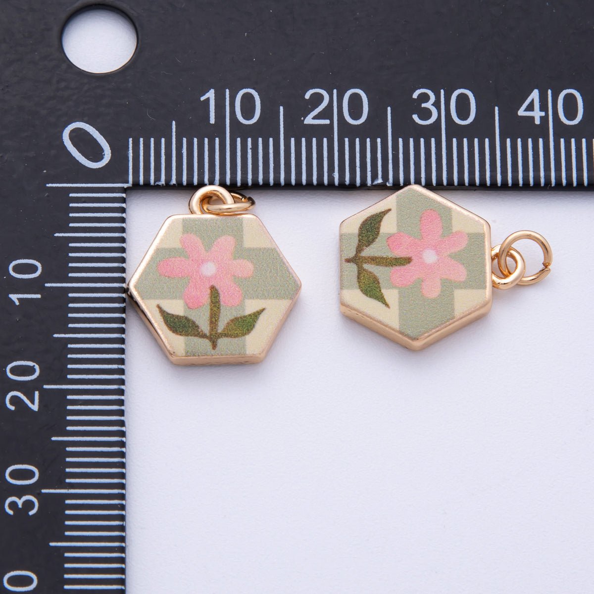 18K Gold Filled 17.5mm Flower Plant Hexagon Charm | AF1602