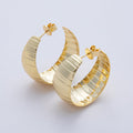 18K Gold Filled 30mm Ribbed Geometric C-Shaped Hoop Earrings | AD1642