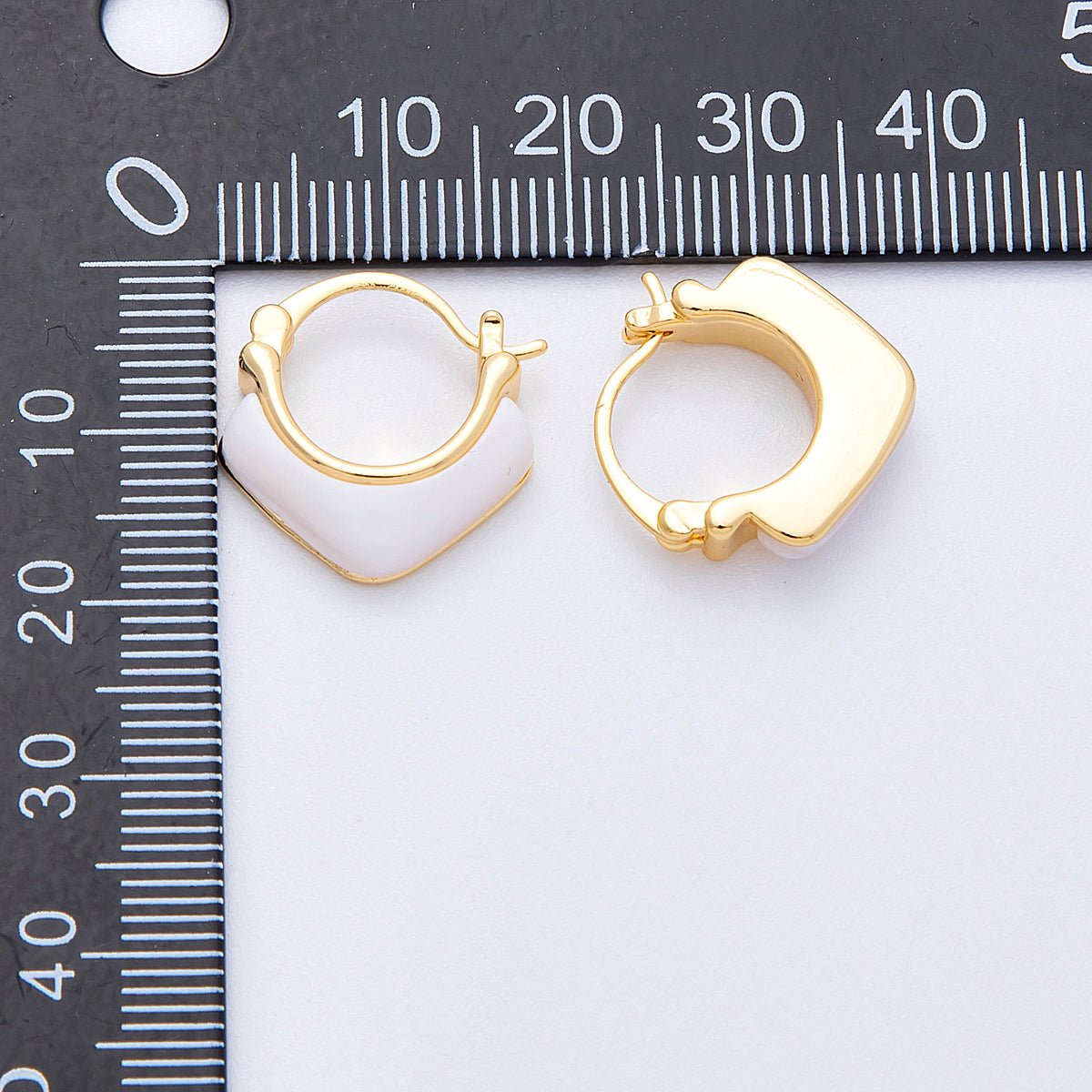 18K Gold Filled 18mm Cream White Enamel V Rhombus Latch Hoop Earrings | Earrings-00297