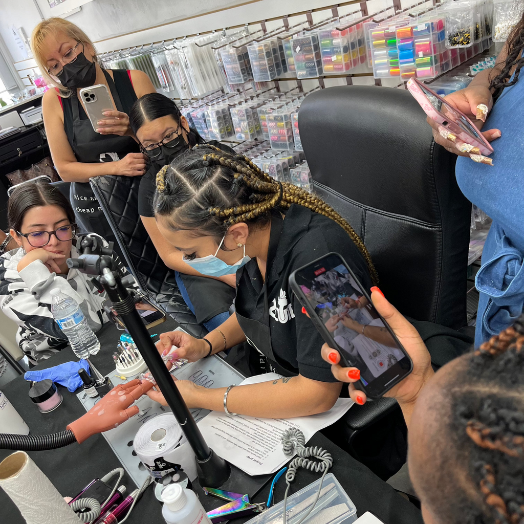 Nail Class (Free Kit Included)