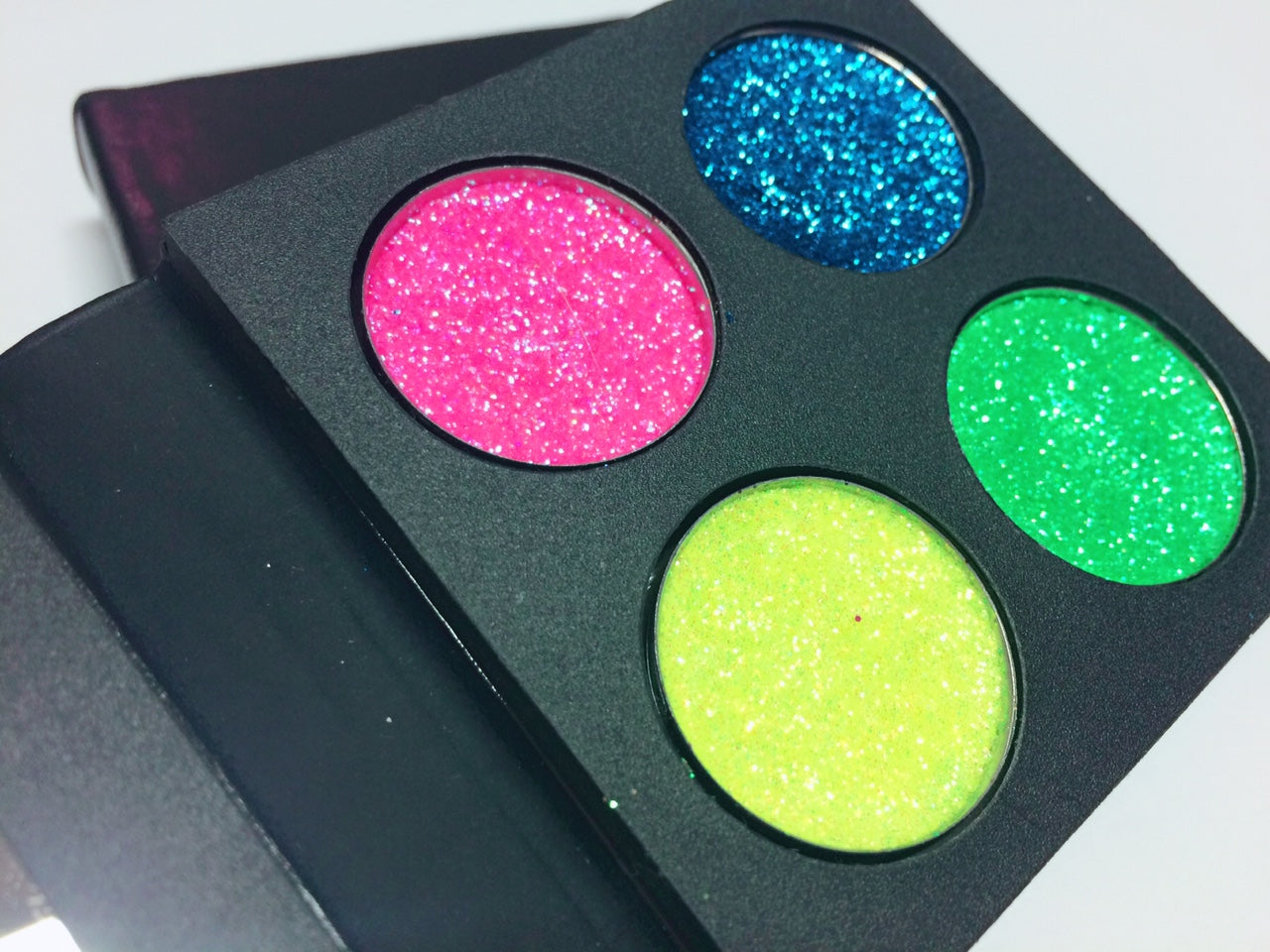 PASTEL CANDY COATED DREAMZ Pressed GLITTER Quad