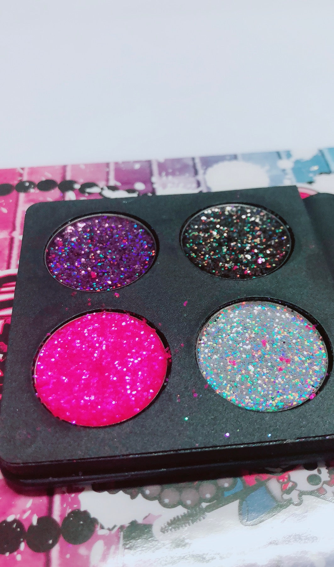 DEAD CUTE Metallic Pressed Glitter Quad