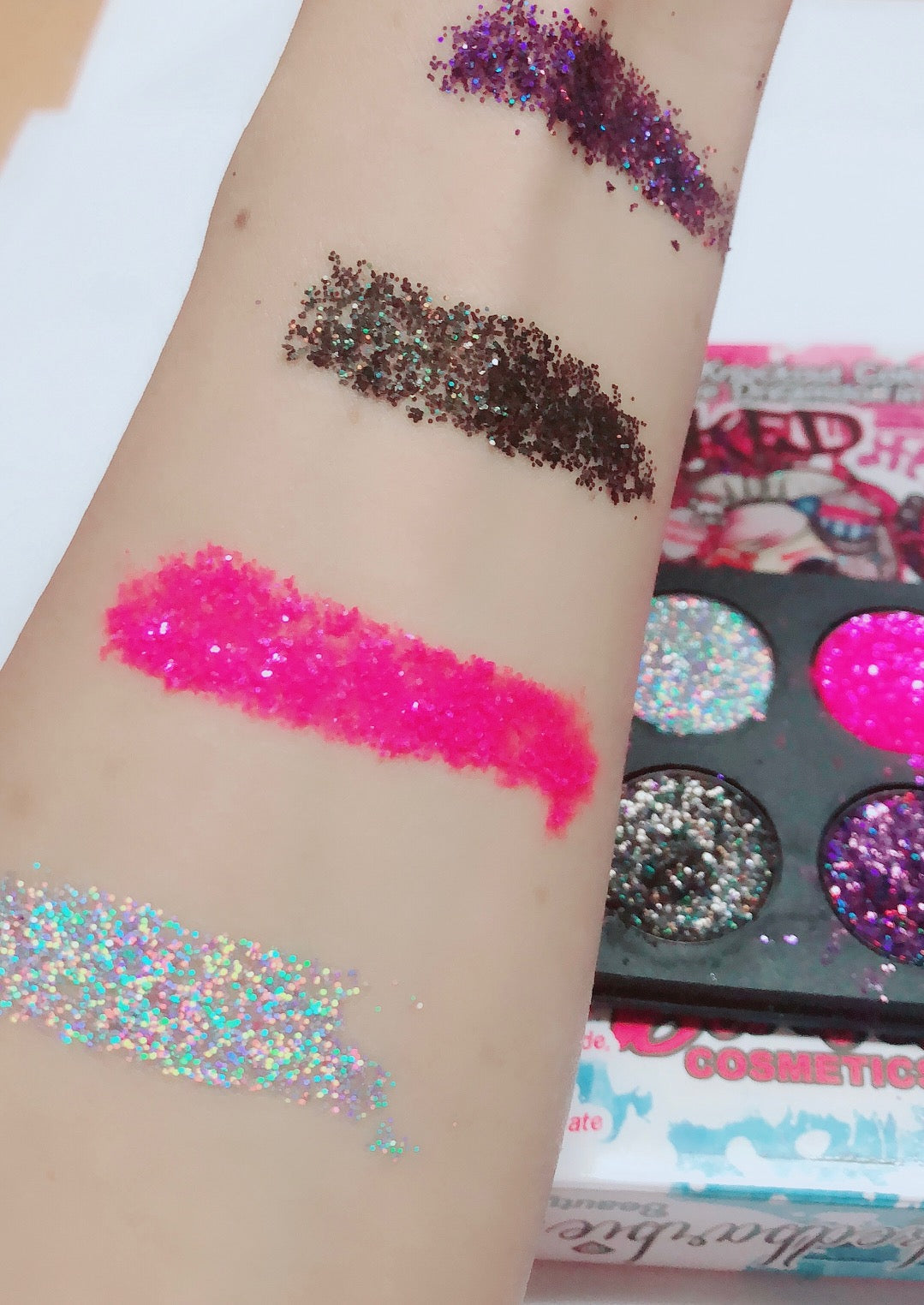 DEAD CUTE Metallic Pressed Glitter Quad