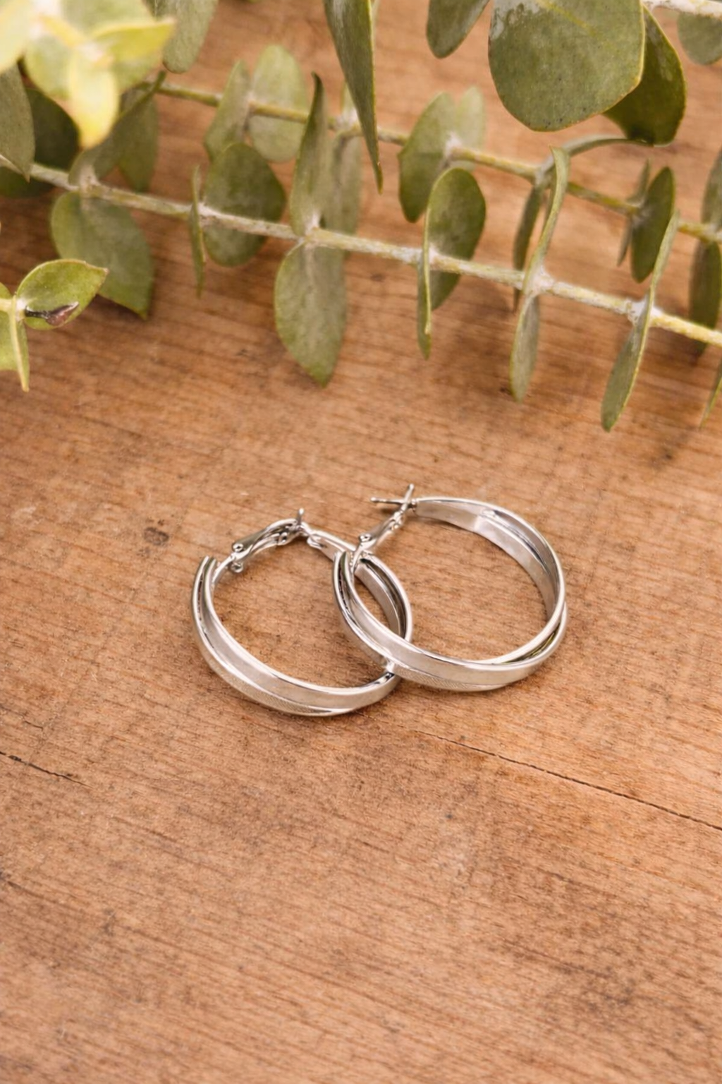 The Everyday Hoop Twist II - Gold or Silver