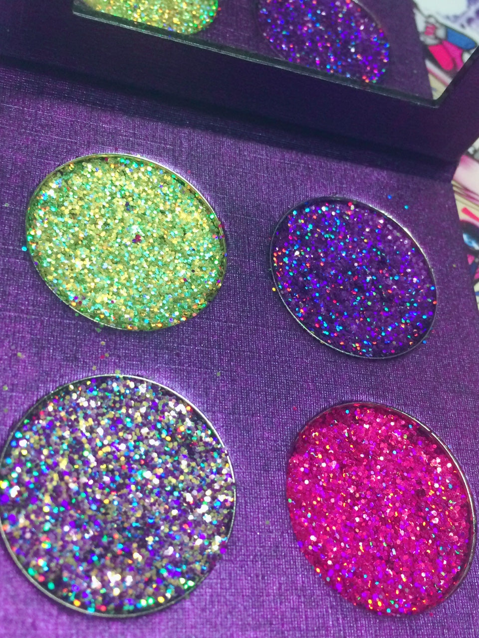QUEEN'S PALACE METALLIC Pressed Glitter Quad