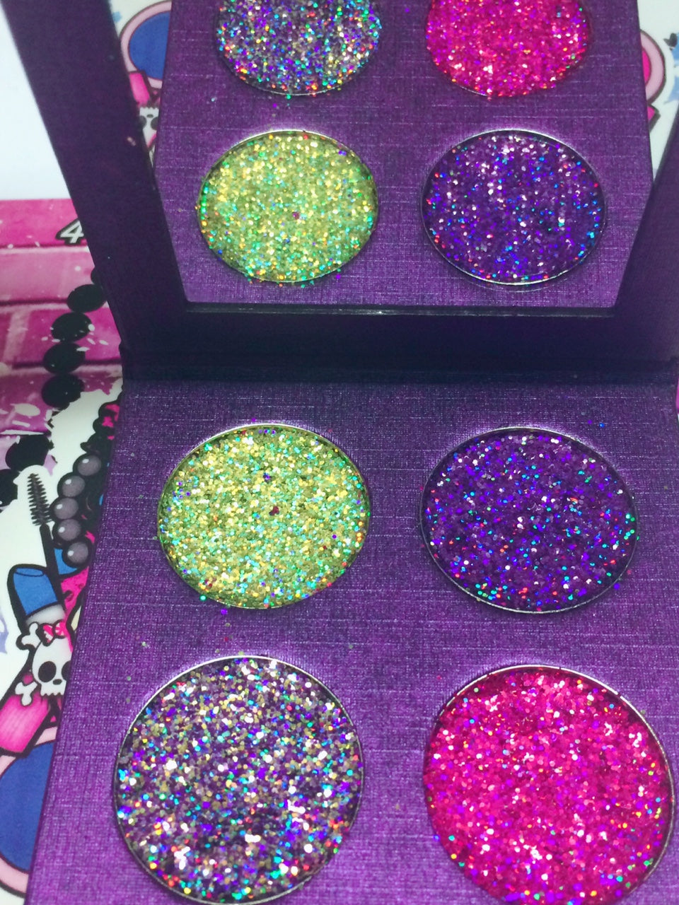 QUEEN'S PALACE METALLIC Pressed Glitter Quad