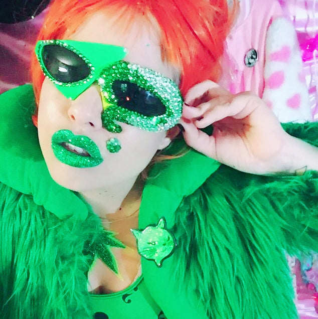 VILLAIN SQUAD *UV* Iridescent Glamdoll Glitter