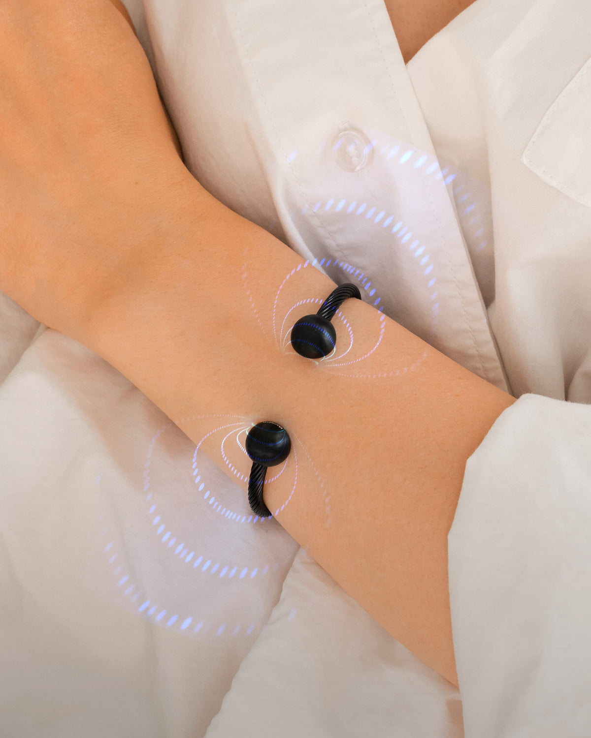 Twisted Cable Magnetic Bracelet Cuff (Black)