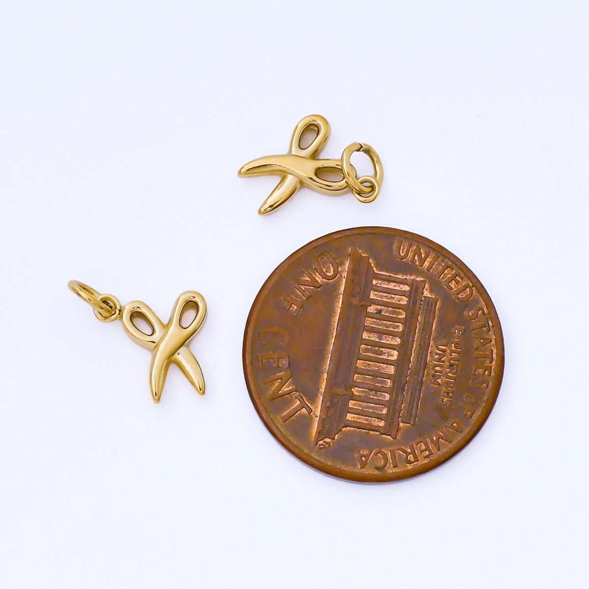 PVD Gold Stainless Steel 8.5mm Tiny Scissor Barber Tool 3D Charm | J542