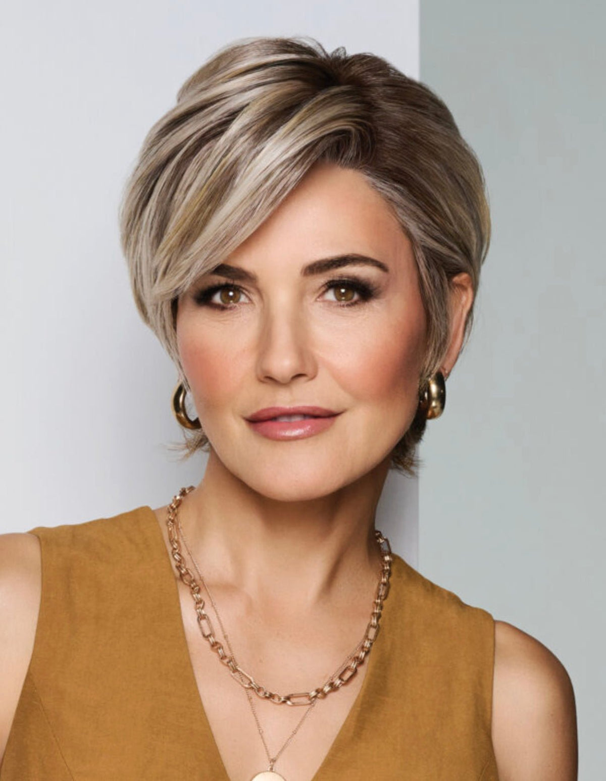 Raquel Welch Sheer Luxury Collection Posh Premiere Short Boycut Wig, Luxlite Cap, Average