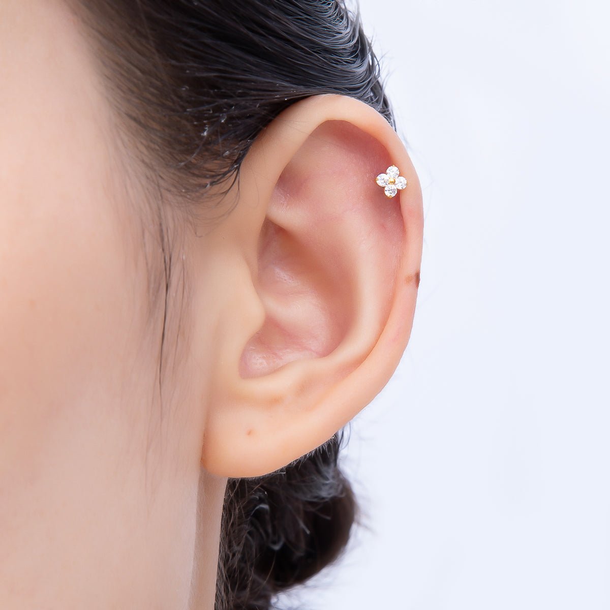 Titanium 4mm Clear CZ Flower Single Cartilage Piercing Flat Back Stud in Gold & Silver | BJ-00160 BJ-00161